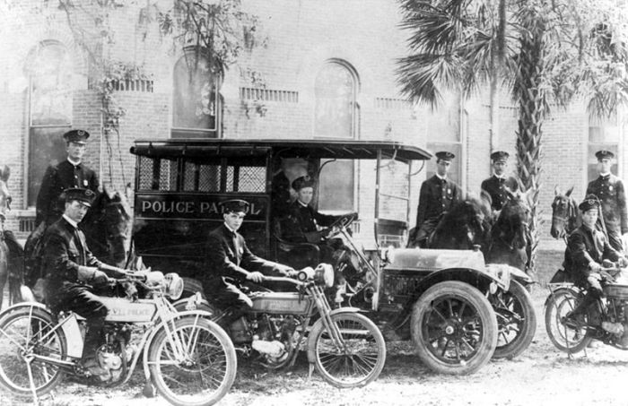 Police, 1890 - 1930 (55 pics)