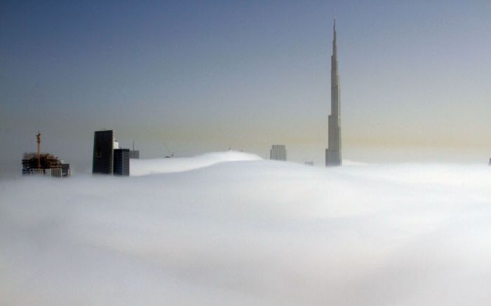 Dubai in Fog (16 pics)