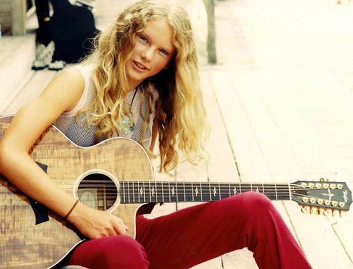 Music Stars Before They Were Famous (42 pics)