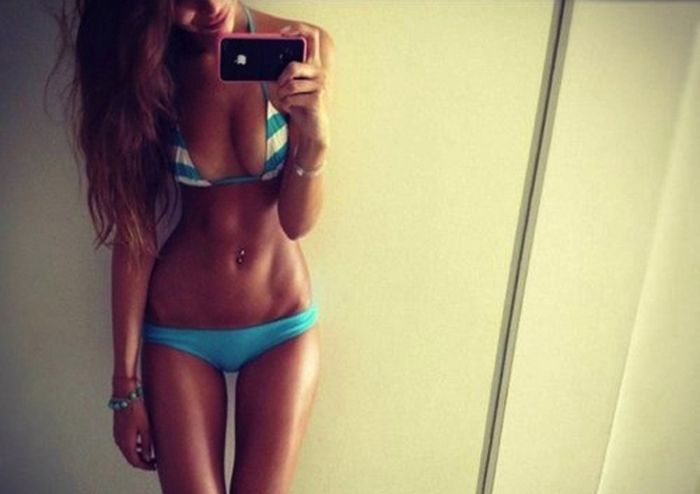 Bikini Girls (35 pics)