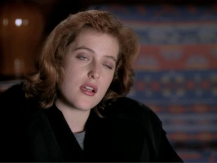 Scully's Eyes (32 pics)