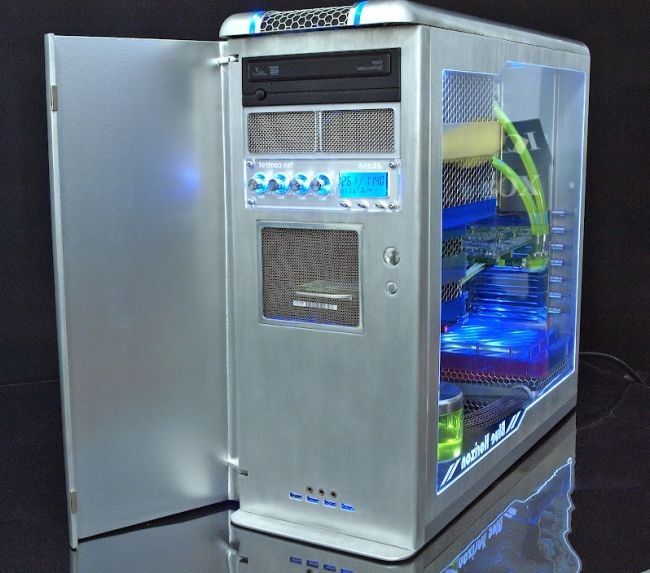 Awesome Fully Handmade PC Modding (7 pics)