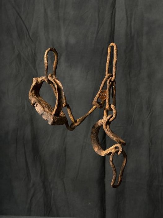 Torture Instruments of Fernand Meysonnier (74 pics)