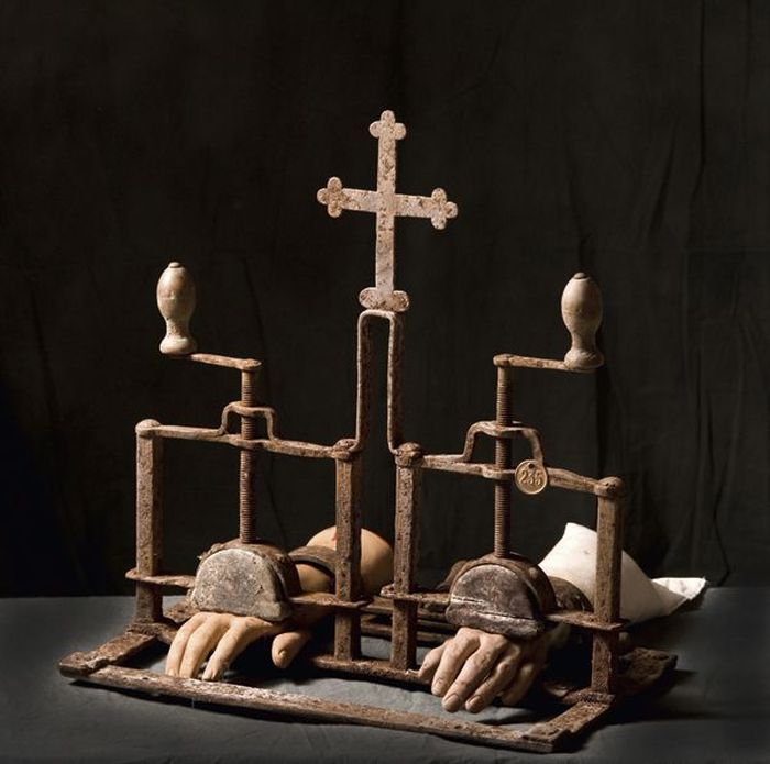Torture Instruments of Fernand Meysonnier (74 pics)
