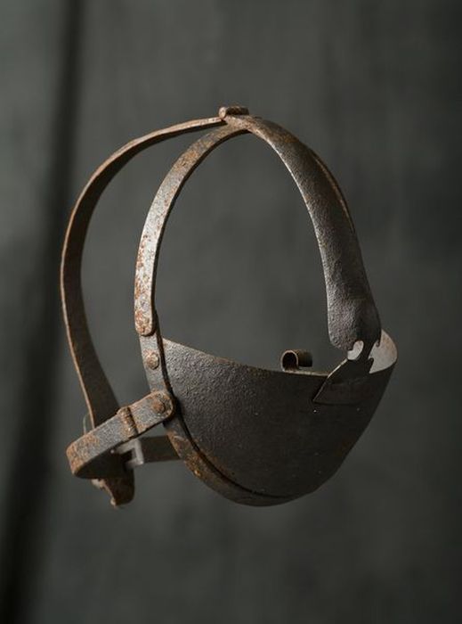 Torture Instruments of Fernand Meysonnier (74 pics)