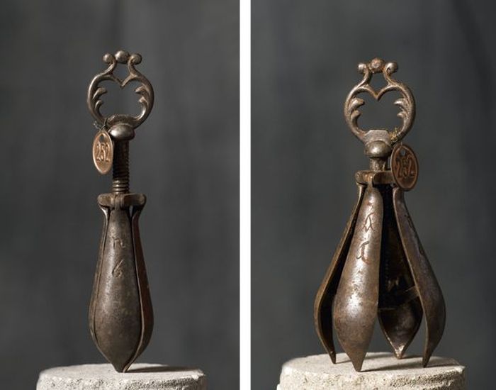 Torture Instruments of Fernand Meysonnier (74 pics)