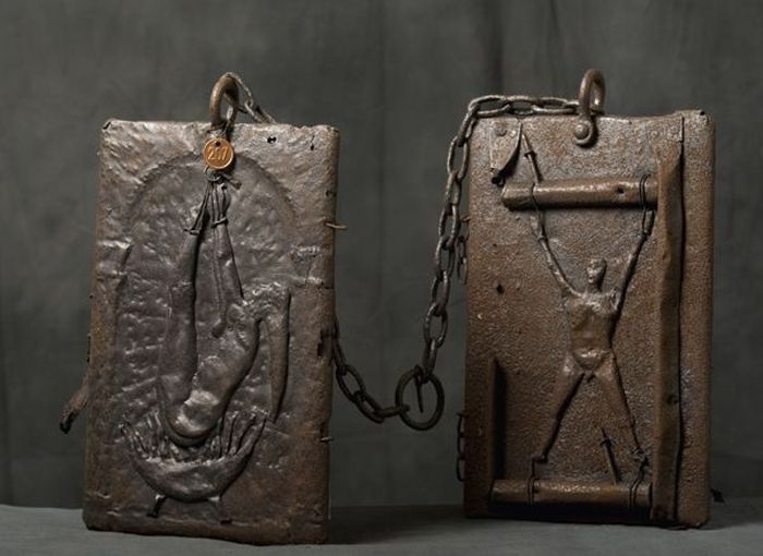 Torture Instruments of Fernand Meysonnier (74 pics)