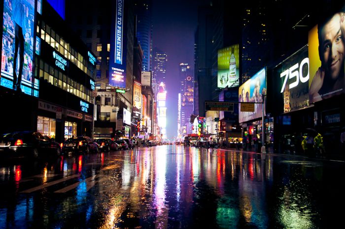 Photos by Julien Mauve (99 pics)