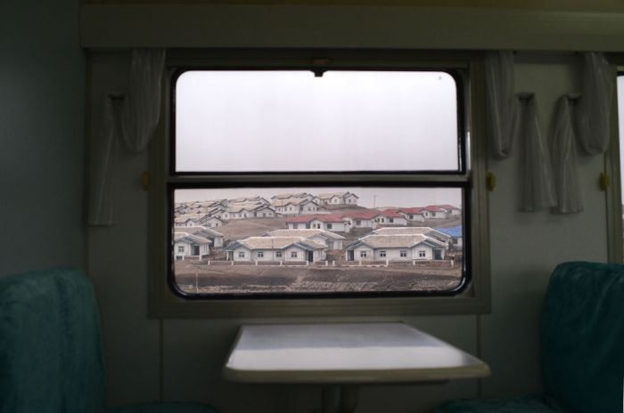 Random Pictures of North Korea (37 pics)