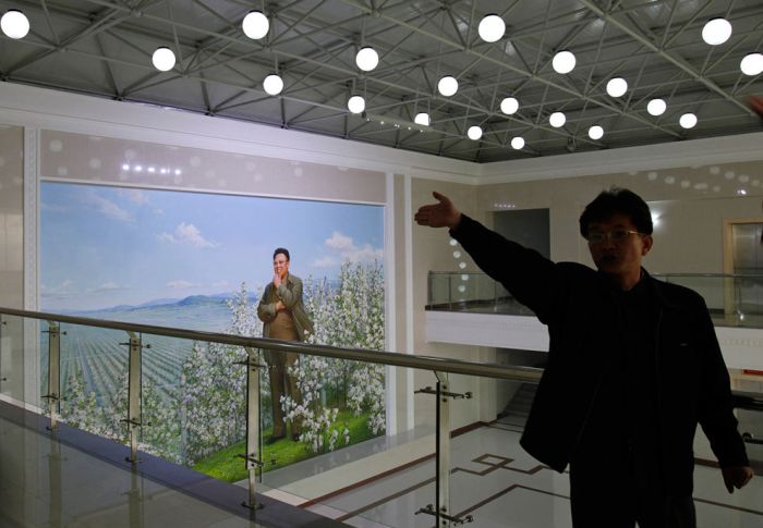 Random Pictures of North Korea (37 pics)