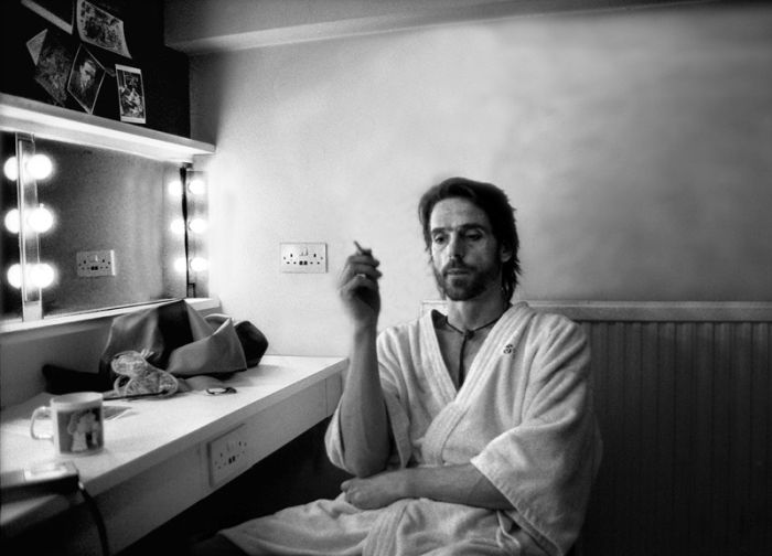 The Half: Actors Preparing for the Stage (39 pics)