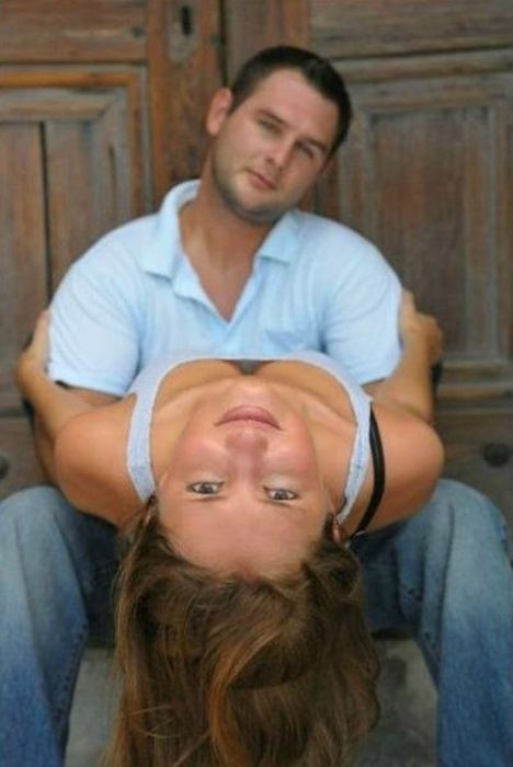 Awkward Engagement Pictures (29 pics)