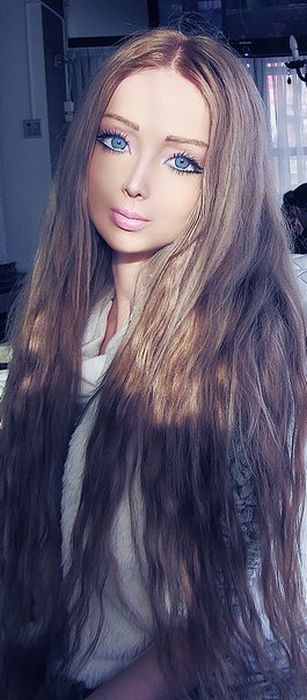 Real-Life Doll (60 pics)