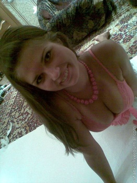 Cute Russian Girls (51 pics)