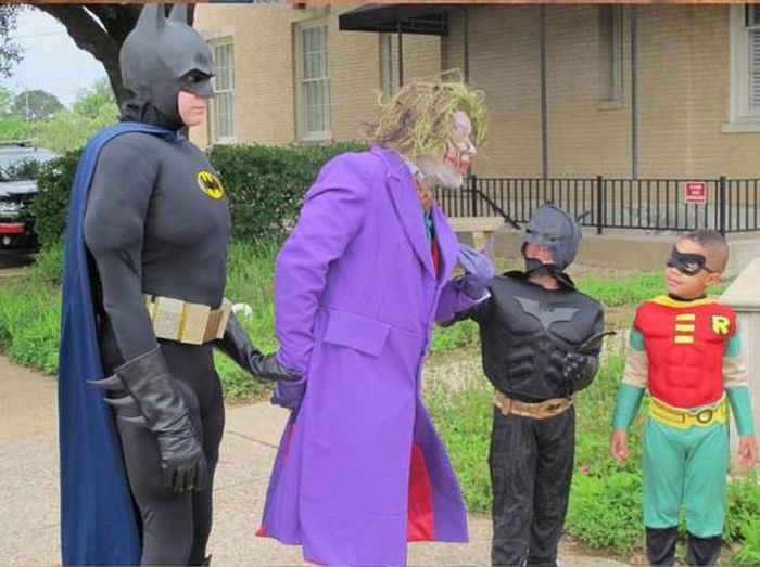 Kid Gets to be Batman for a Day (17 pics)