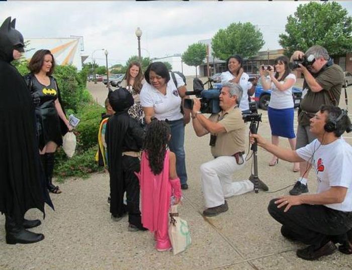 Kid Gets to be Batman for a Day (17 pics)