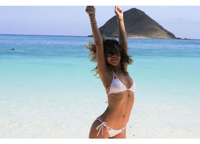 The Perfect Day With Rihanna (45 pics)