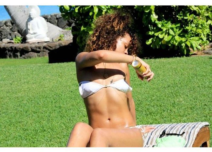 The Perfect Day With Rihanna (45 pics)