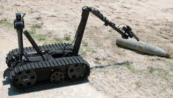 EOD robots (31 pics)