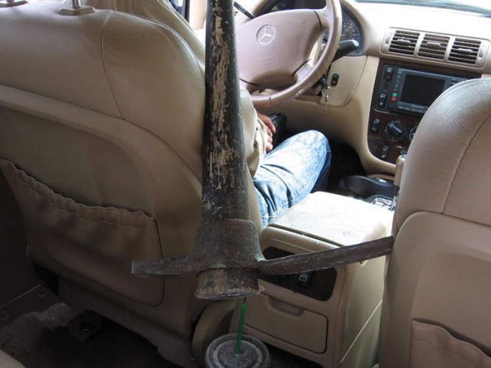 Lucky Couple Survived a Pickaxe Attack (10 pics)