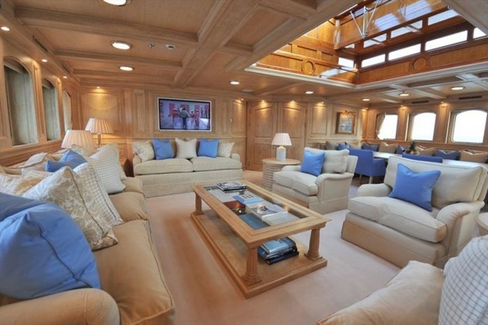 Beautiful Nero Yacht by Neptun Ozis (15 pics)