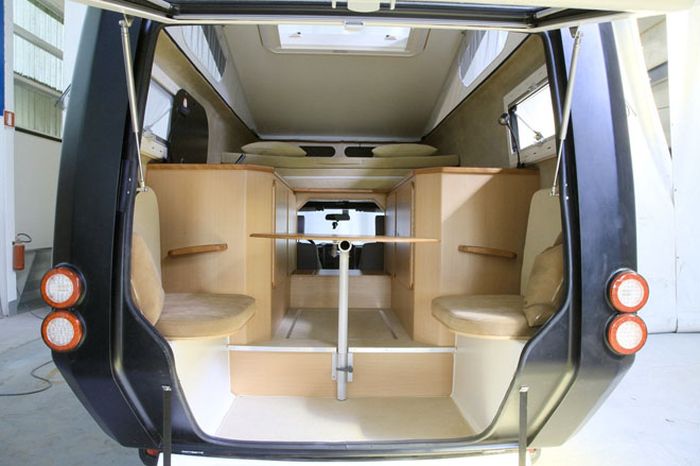 AT Action Camper for Jeep (9 pics)
