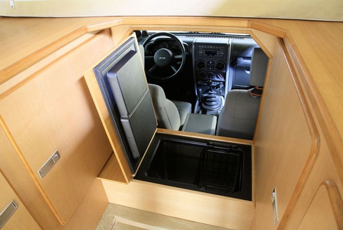 AT Action Camper for Jeep (9 pics)