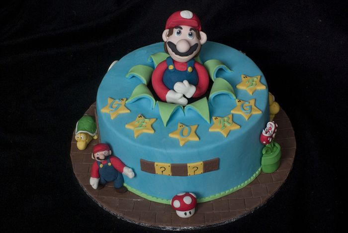 Super Mario Cakes (100 pics)