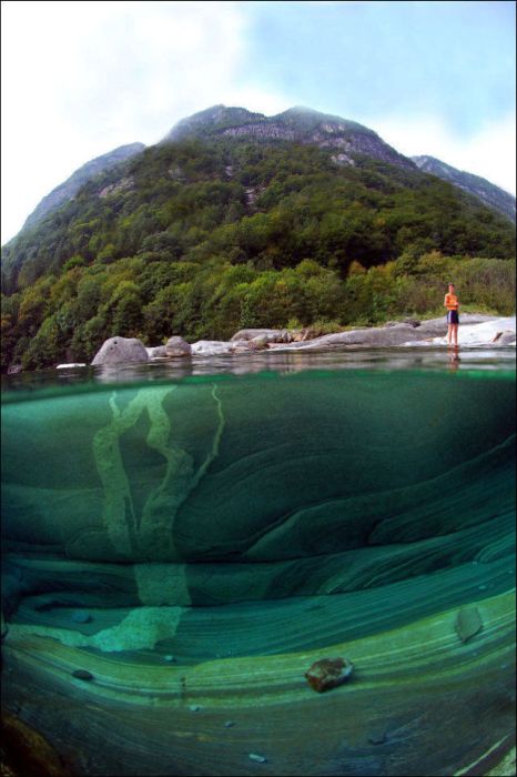 Incredibly Clear Waters of Verzasca River (12 pics)