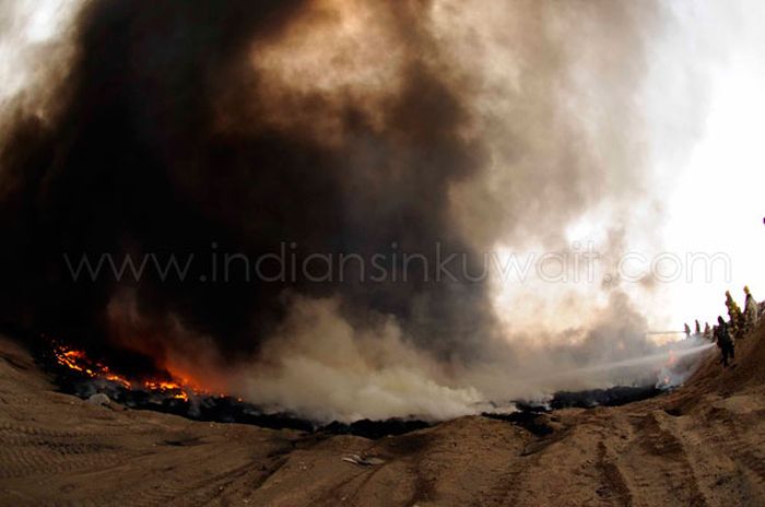 Kuwait Tire Fire (7 pics + video)