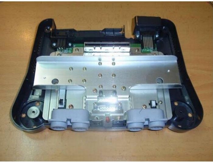 The Second Life of an Old Nintendo 64 (16 pics)