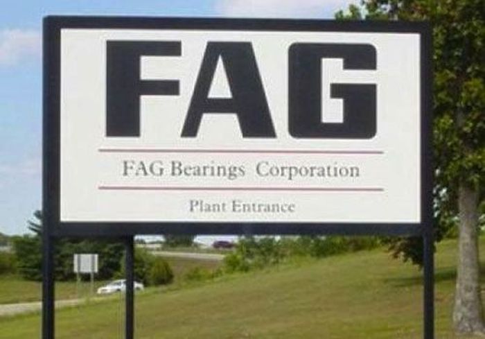 Funny/Unusual Business Names (27 pics)