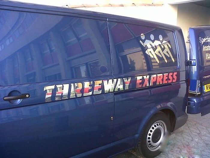 Funny/Unusual Business Names (27 pics)