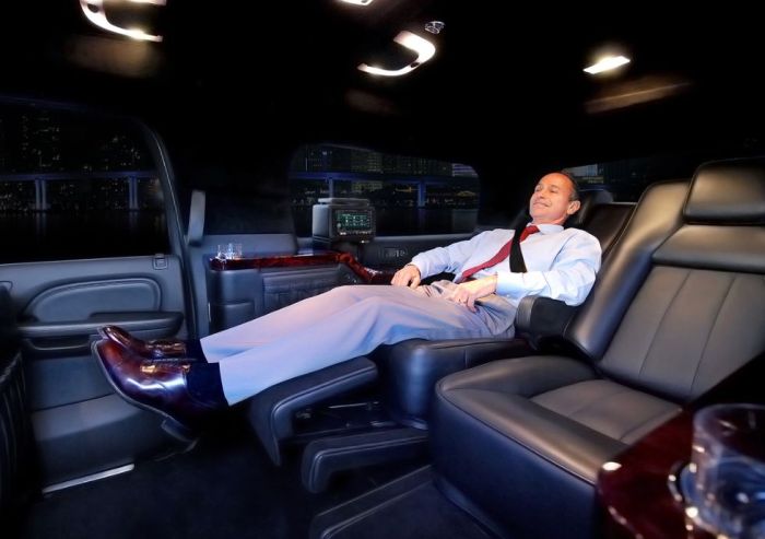 Becker Cadillac Escalade ESV (22 pics)