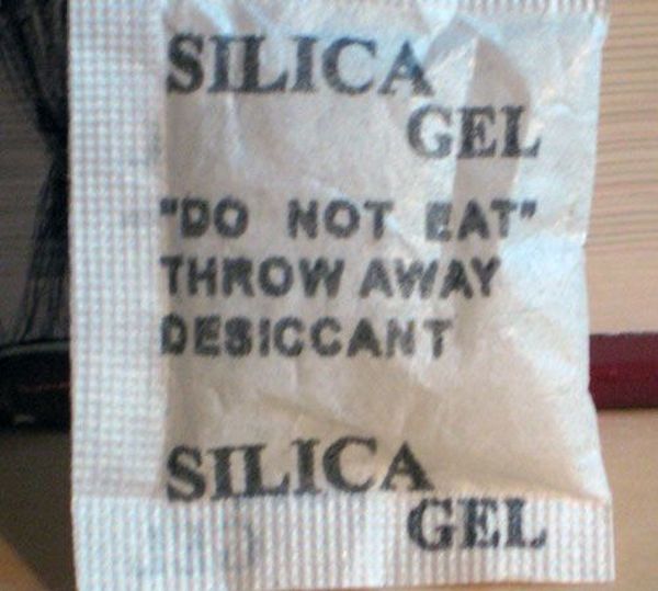 Suspicious Quotation Marks (24 pics)
