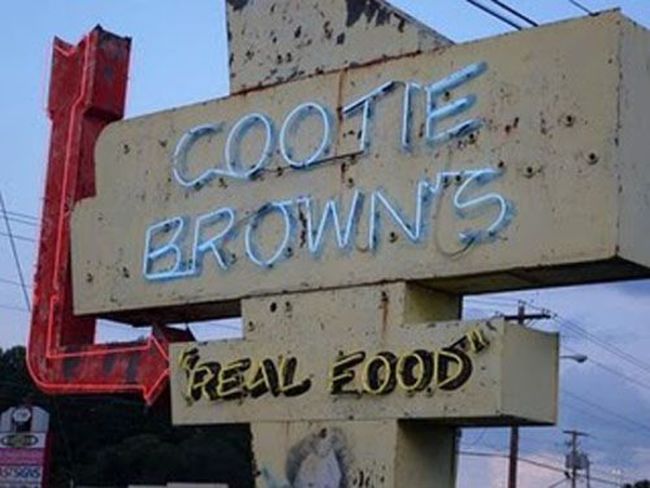 Suspicious Quotation Marks (24 pics)
