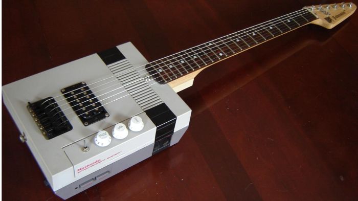 Nintendo Entertainment System Guitar (18 pics)