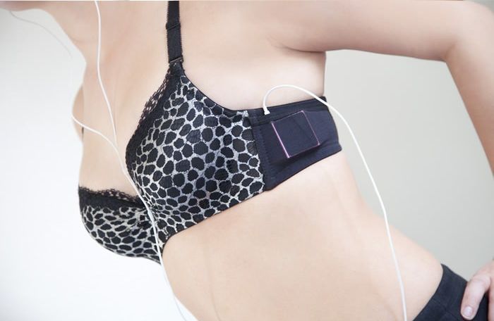 A Bra You Can Keep Everything In (3 pics)