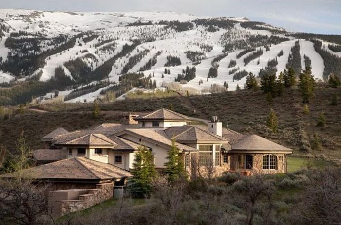 Mountain Mansion in Colorado (17 pics)