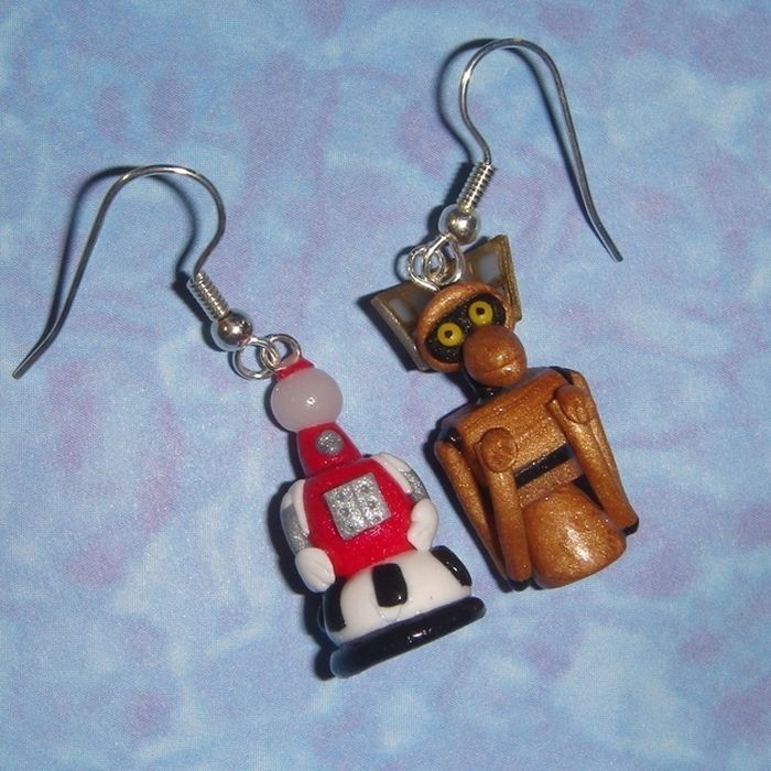 Television-Themed Earrings (53 pics)