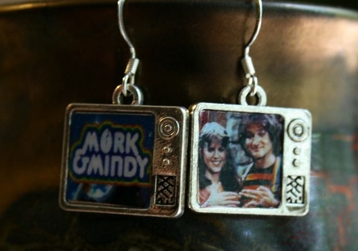 Television-Themed Earrings (53 pics)