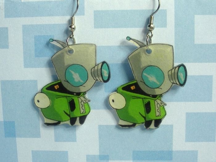 Television-Themed Earrings (53 pics)