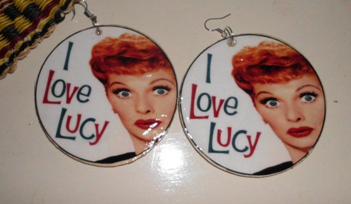 Television-Themed Earrings (53 pics)