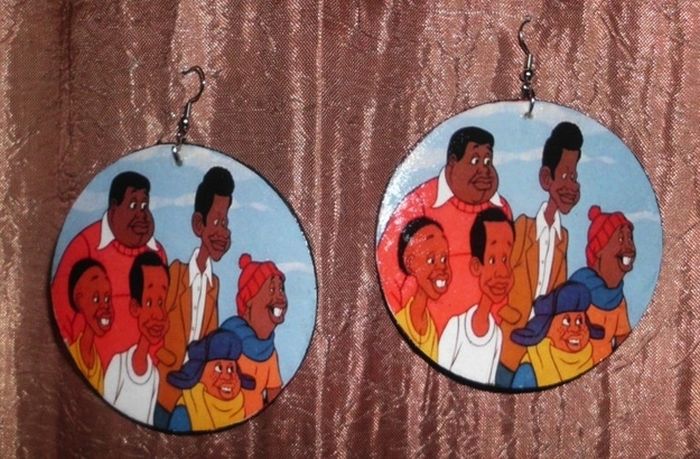 Television-Themed Earrings (53 pics)