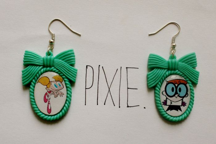 Television-Themed Earrings (53 pics)