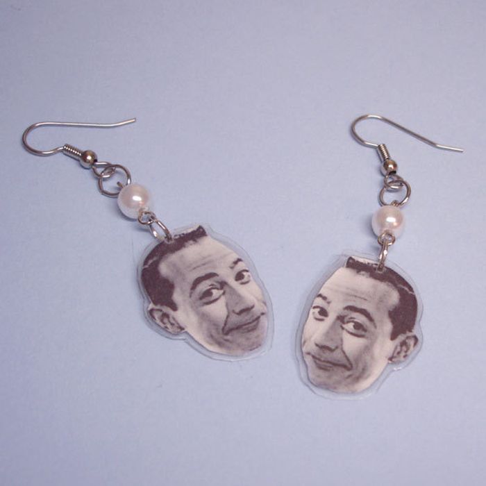 Television-Themed Earrings (53 pics)