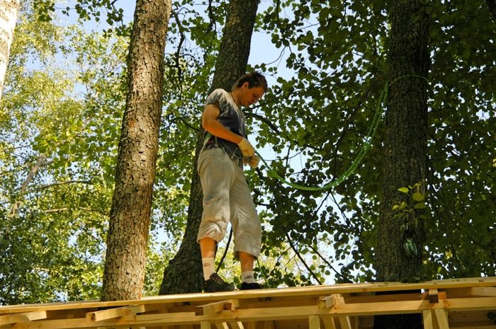 How to Build an Awesome Treehouse (45 pics)