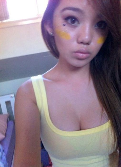Sexy Asian Girls (41 pics)