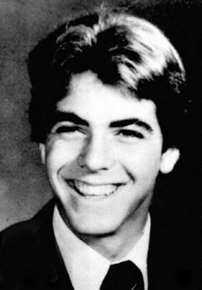 George Clooney Aging Timeline (51 pics) George Clooney Aging Timeline (51 pics)