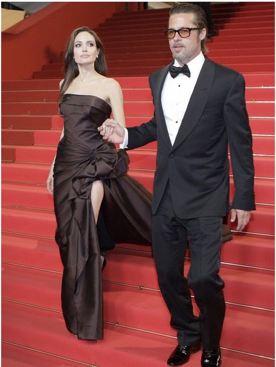 Brad Pitt Changing Styles (16 pics) Brad Pitt Changing Styles (16 pics)